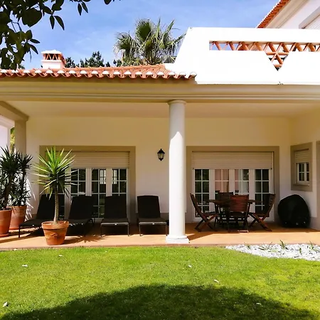 Vila Dos Principes In Praia D'El Rey ゲストハウス